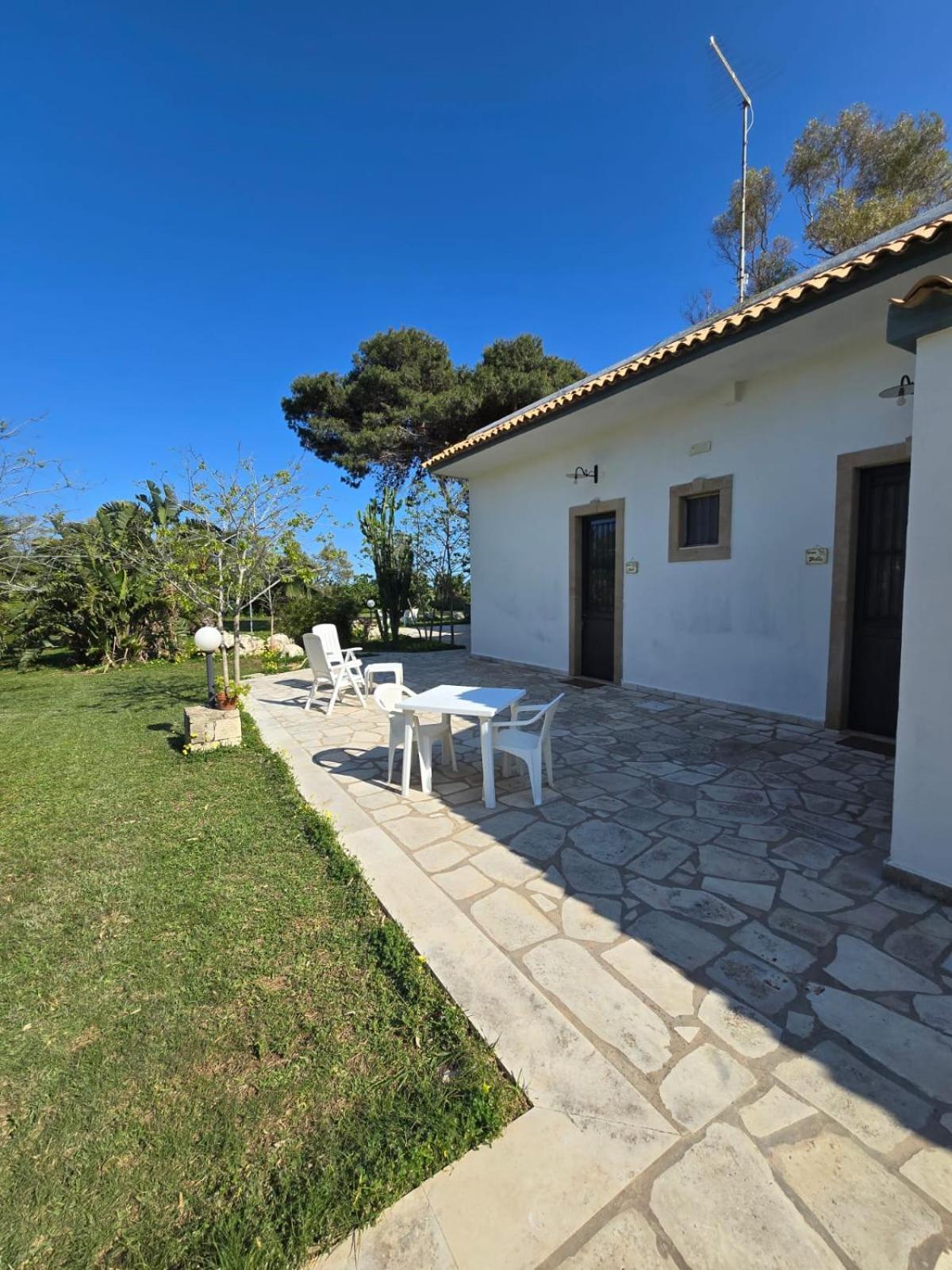 B&B Casa Cavarra Portopalo Di Capo Passero Екстер'єр фото