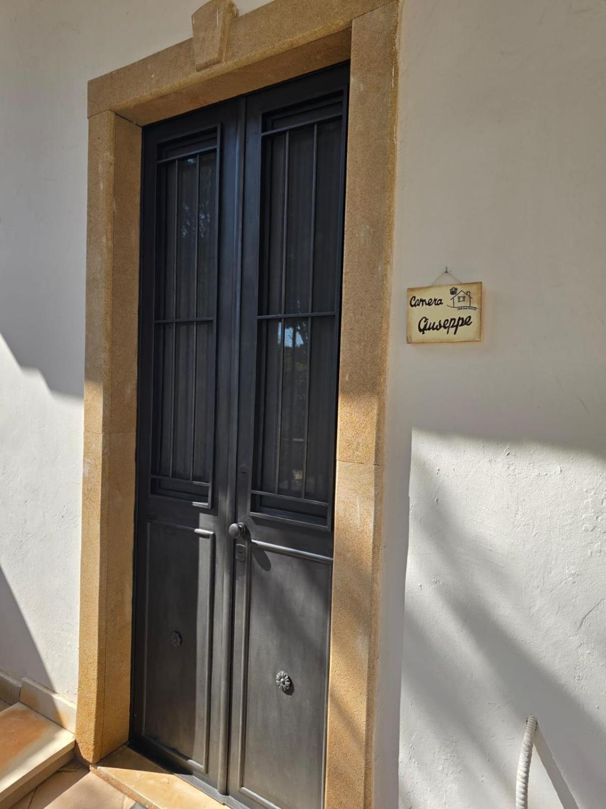 B&B Casa Cavarra Portopalo Di Capo Passero Екстер'єр фото