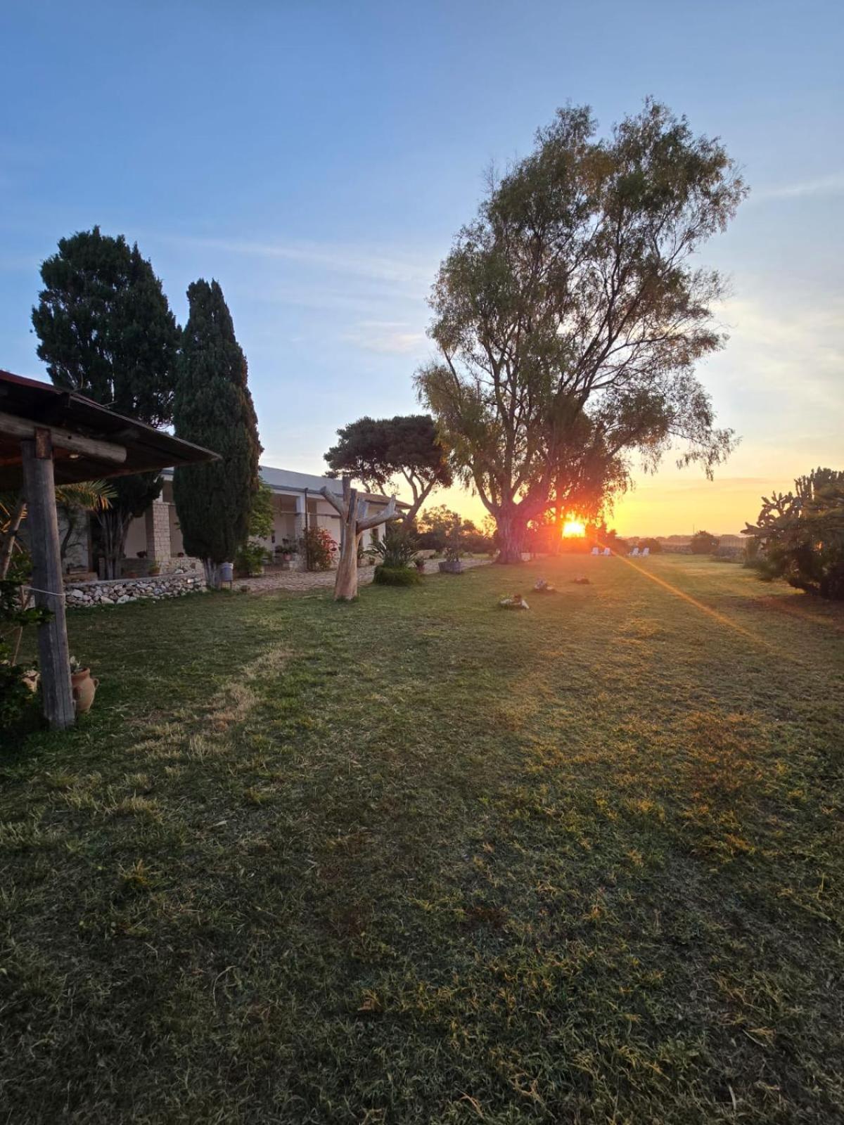 B&B Casa Cavarra Portopalo Di Capo Passero Екстер'єр фото