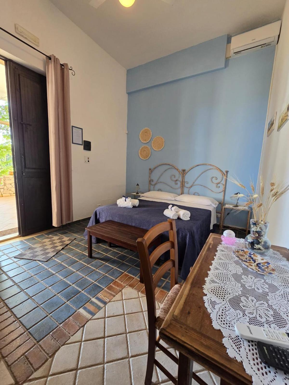 B&B Casa Cavarra Portopalo Di Capo Passero Екстер'єр фото